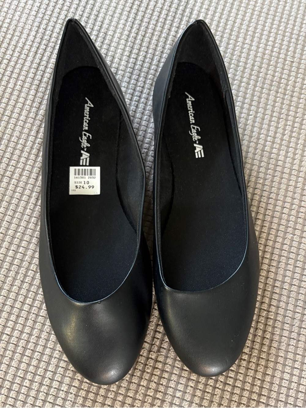American Eagle Outfitters Black Women's Slip-On Round-Toe Flats